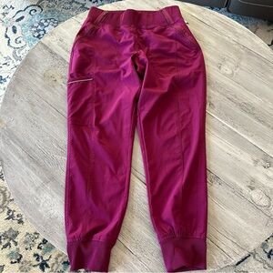 Elegant Fuchsia Cropped Scrub Pants